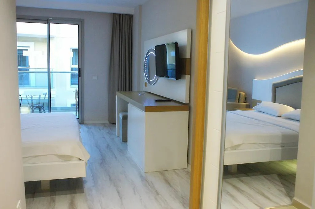 Karya Beach Gumbet Hotel