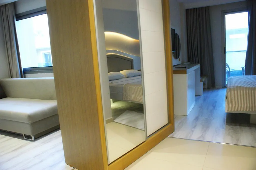 Karya Beach Gumbet Hotel