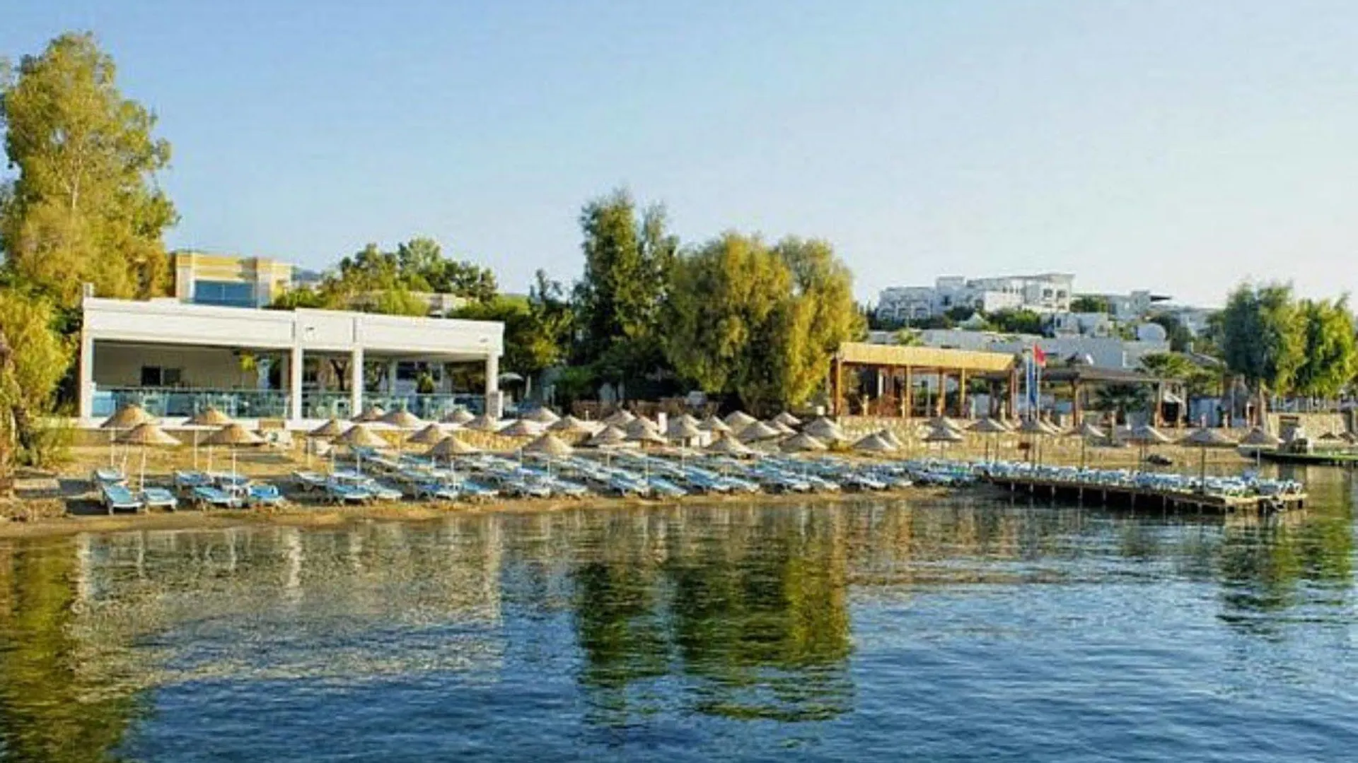 Karya Beach Гумбет 4*,
